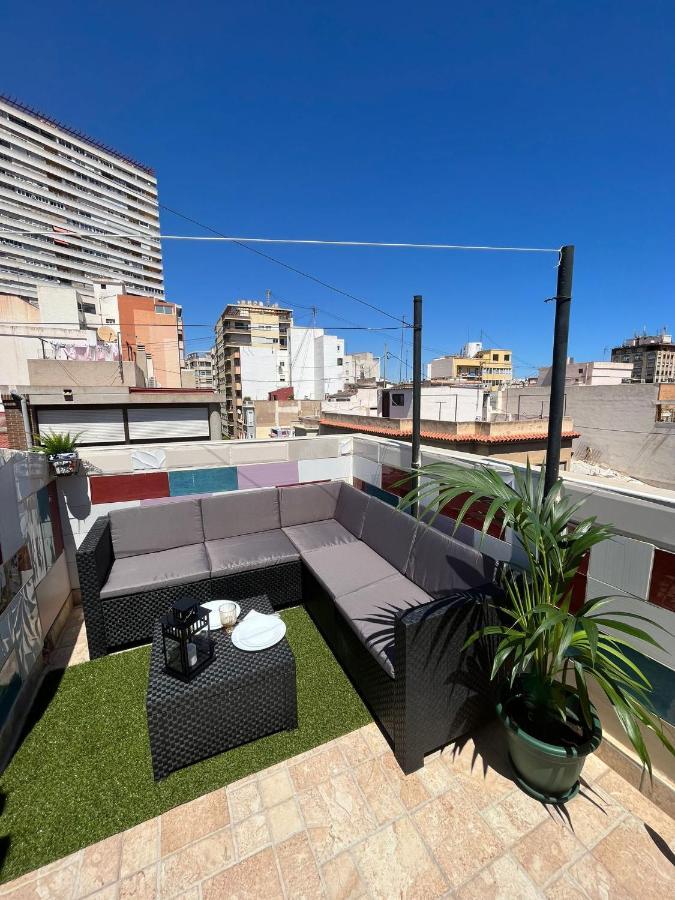 Habitacion Con Terraza En Alicante Exterior photo